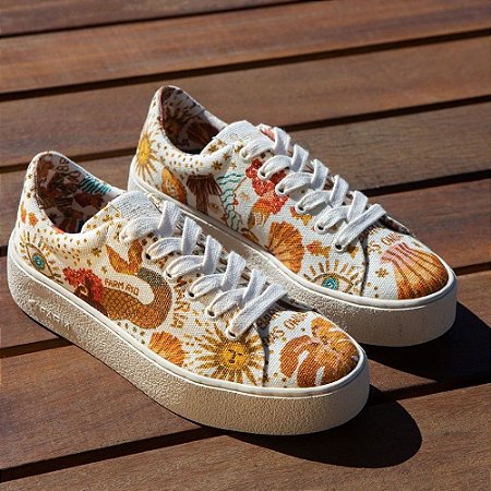 Tênis Farm Pista Dia de Sol Feminino Off White