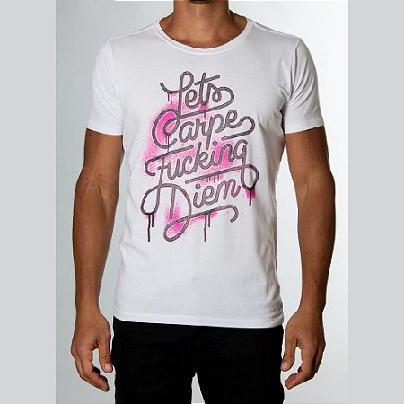 Camiseta Red Feather Lets Carpe Branca