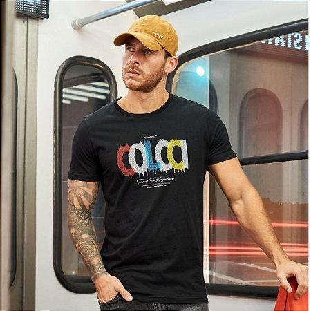 Camiseta Colcci Ticket To Anywhere Masculina Preta