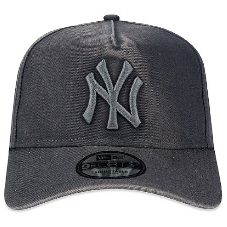 Boné New Era 940 MLB New York Yankees Core Logo Cinza
