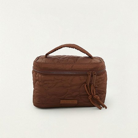 Necessaire Farm Me Leva Liso Marrom