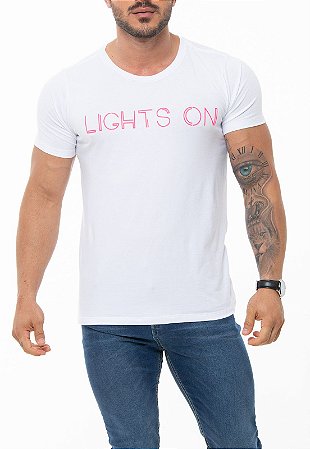 CAMISETA RED FEATHER LIGHTS ON BRANCA MASCULINA