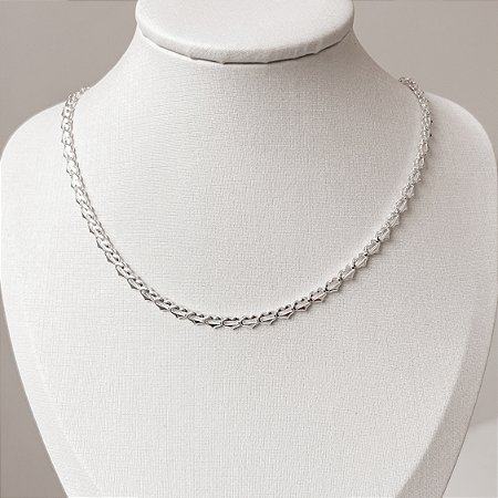 Choker entremeio corações