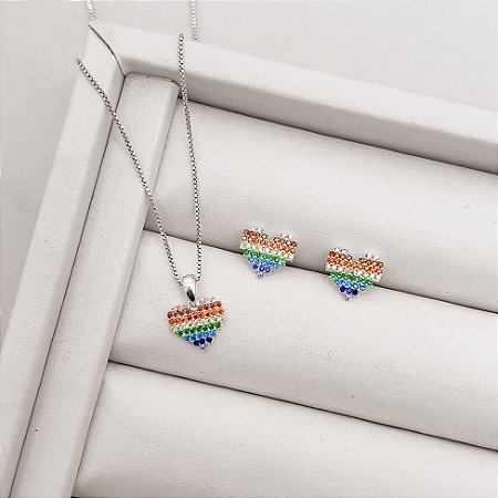 Conjunto brinco e colar coração cravejado colorido 10mm 45cm