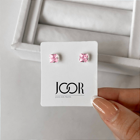Brinco zircônia quadrada rosa 6mm