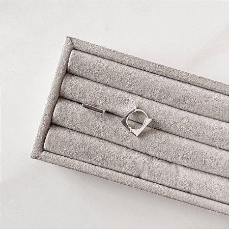 Argola click quadrada