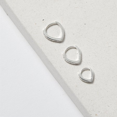 Trio argolas click gota 10, 12 e 13mm cravejada