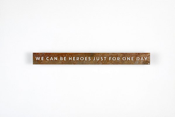 Frase de Ferro Vazada - We can be Heroes