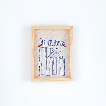 Quadro Caixa Bordado com acrílico - + 5 Minutinhos