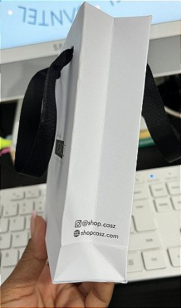 Sacola 10 x 4 x 14 (Papel offset branco e alça fita) - 50 unidades
