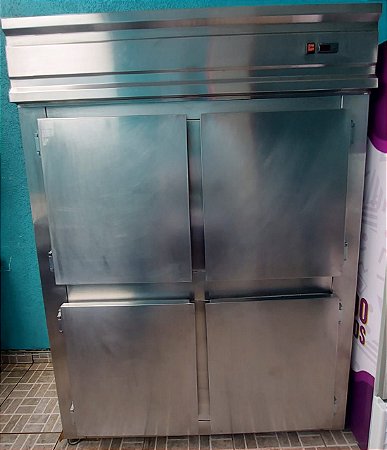 Geladeira 4 Portas 100% Inox (toda a parte interna/prateleiras de Inox)