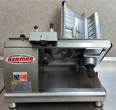 Cortador de Frios Inox Lâmina 250mm Bivolt [usado] – BM 17 NR PF