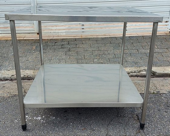 Mesa de INOX 100cm com Prateleira inferior lisa [usada]