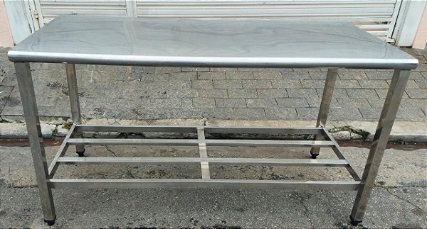 Mesa 100% Inox 1,50m. com Prateleira Gradeada [Usada]