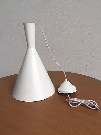Luminária Pendente Funil - Branca com o Interior Cobre