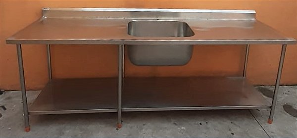 Pia 100% Inox com prateleira inferior lisa -2,40m [Usada]