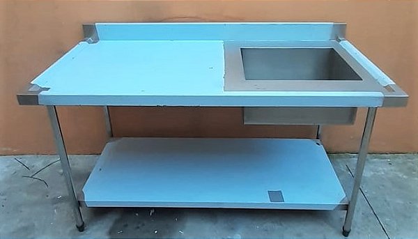Pia 100% Inox com prateleira inferior lisa c/ cuba direita - 1,20m [Nova]