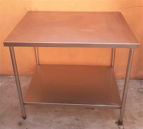 Mesa 100% Inox com prateleira Inferior Lisa 1m [Usada]