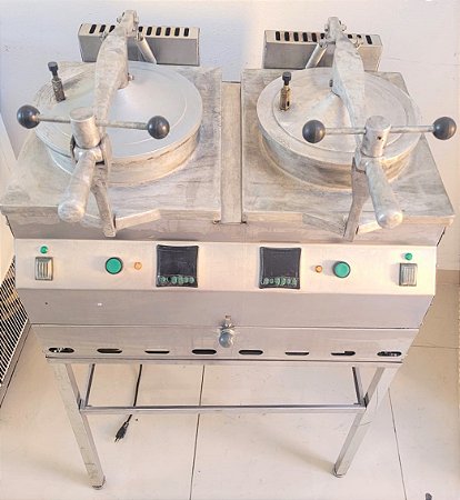 Fritadeira a Pressão Elétrica - Super BCK 02 Bocas 12000W [Usado]
