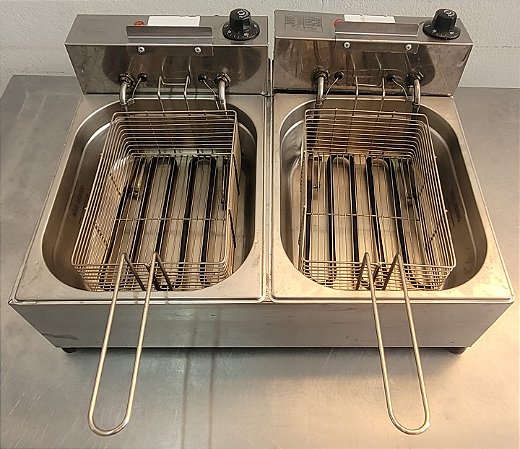 Fritadeira Elétrica 10L duas cubas de 5L 220v - Ital Inox [Usada]