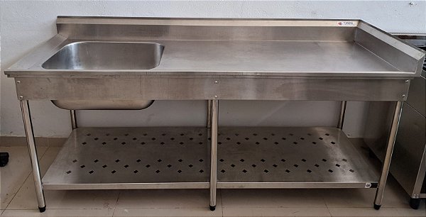 Pia com Cuba Esquerda totalmente Inox e com prateleira inferior - 2m - Topema [Usada]