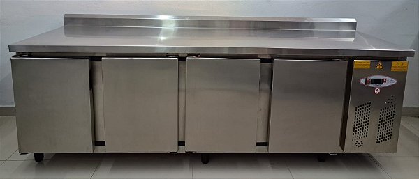 Balcão Freezer 4 Portas Ar Forçado Totalmente Inox dentro e Fora - 2.40m 220v - IronTec [Seminovo]