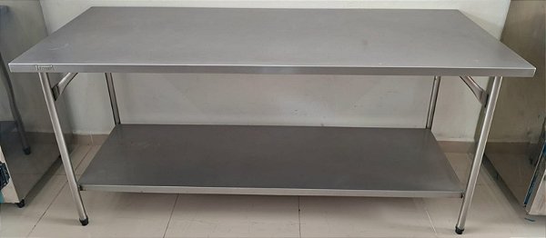 Bancada / Mesa de Inox 1,90 mt com prateleira inferior lisa - Fritomaq [Usada]