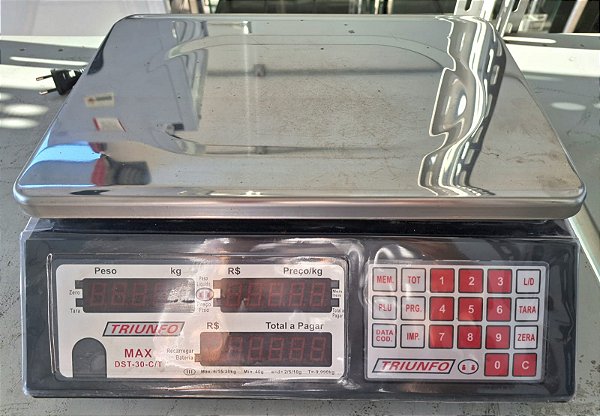 Balança Digital Computadorizada 30 kg Bivolt Max Dst 30 C T - Triunfo [Seminova] * Não é Etiquetadora