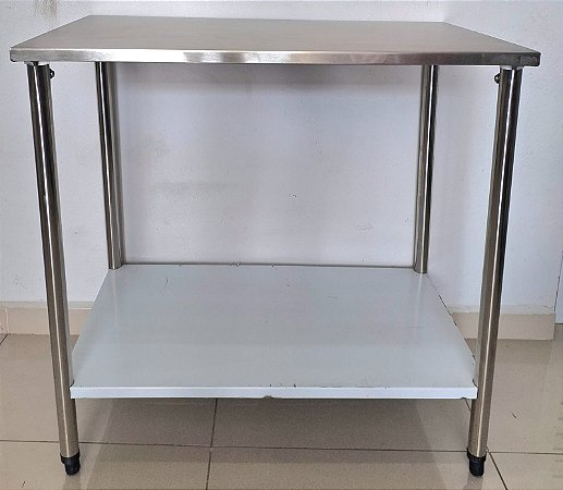 Mesa / Bancada de Inox com prateleira inferior lisa - 93cm x 55cm x 90cm [Usada]