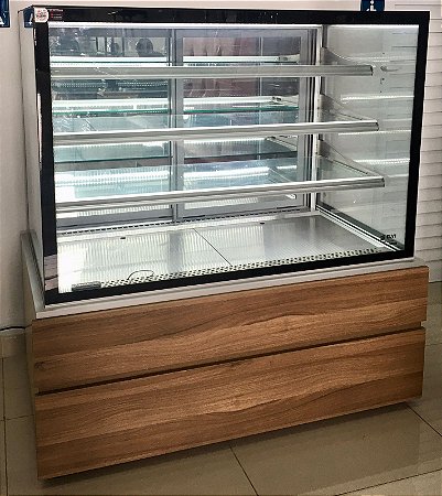 Vitrine de doce / bolos - Quadrat Alta Refrigerada 3 planos – Linha Vertiko Fechamento frontal 220v - Elvi [Seminova]
