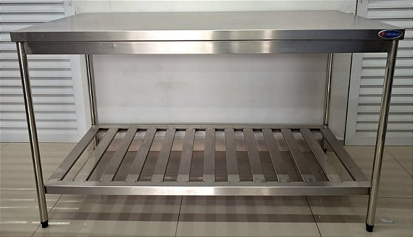 Bancada / Mesa de Aço Inox 304 com Prateleira Inferior Gradeada - 1.5m x 70cm x 90cm - [Usada]