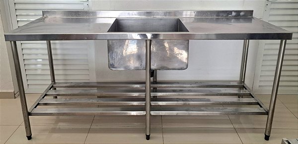 Bancada de Inox com cuba central / pia e prateleira inferior gradeada 2m x 90cm x 60cm [Usada]