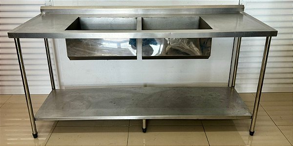 Bancada / Pia de Inox com duas cubas central e prateleira inferior lisa - 1.80m x 60cm x 90cm Cuba 50x40x25 [Seminovo]