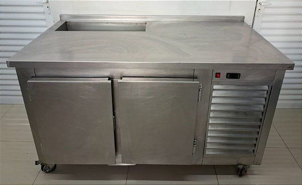 Balcão Refrigerado Inox Dentro e Fora com Condimentadora lado esquerdo (Pista Fria refrigerada) 220v - 1.5m x 80 x 90cm [Usado]