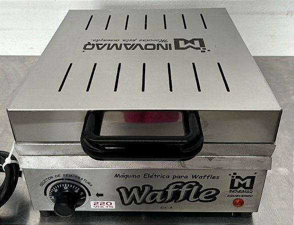 Maquina Waffle Inovamaq 220v 4 cavidades com estrutura em aço inoxidável [Seminova]