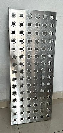 Prateleira Inox 304 com furinhos 1m x 40cm [Usada]
