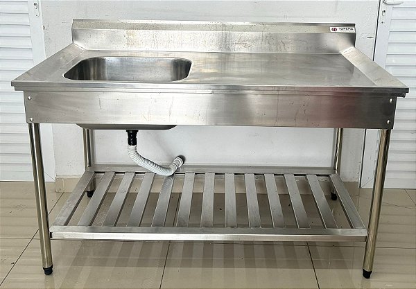 Pia / Bancada / Mesa com cuba esquerda de Aço Inox 304 e prateleira inferior gradeada 1.40m x 70cm - Topema [Usada]