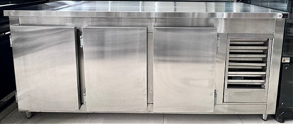 Balcão Refrigerado Horizontal de Inox dentro e fora 2m x 60cm x 90cm - 3 Portas 220V [Usado]