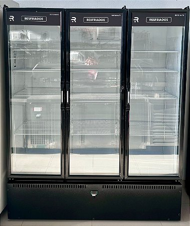 Geladeira Expositora / Auto Servico Frios E Laticinios Vanguard Asvr3p Todo Preto 3 Portas 220V - Refrimate [Seminova]