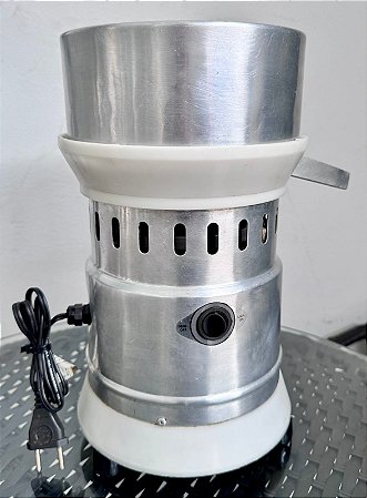 Extrator De Sucos Inox EXB 127/220v Bivolt Skymsen [Usado]
