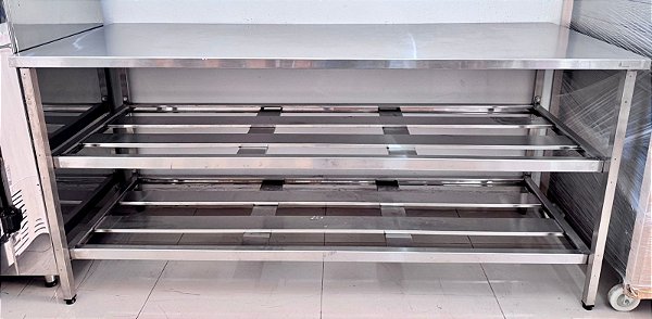 Mesa Aço Inox Industrial 190x70x90cm com 2 Prateleiras Fenestradas [Seminova]