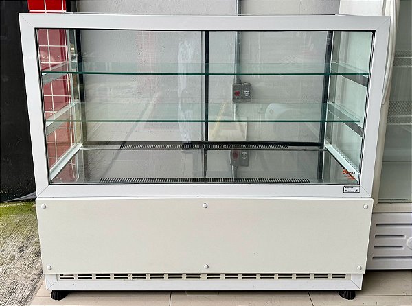 Vitrine Refrigerada para bolos e doces 1,40m Branco DBR1.40 - 127V- Ômega [Usada]