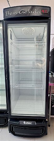 Cervejeira Expositora GRBA-570PVA Porta Vidro com Aquecimento Lateral Preta 220v - Gelopar [Seminova]