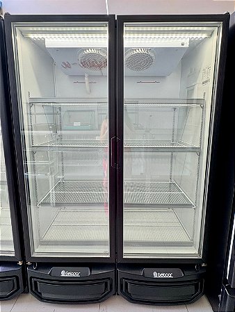 Freezer Vertical Expositor 2 Portas de Vidro 957L GCVC-950 PR Preto - Iluminação LED e -12°C a -20°C - Gelopar [Seminovo]