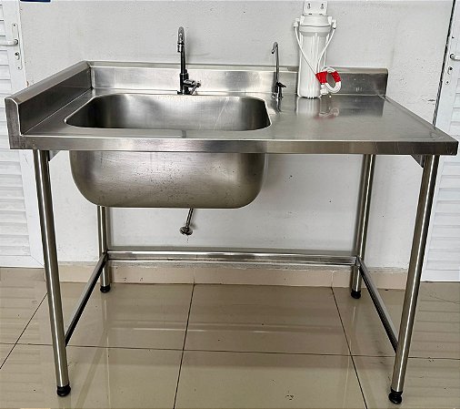 Pia / Bancada com Cuba Lado Esquerdo 600x500x300mm Completa com Filtro de Água [Usada]
