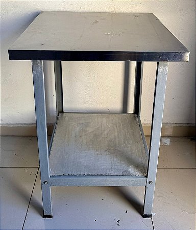 Bancada pés de ferro e tampo de Inox 65cm x 65cm [Usada]