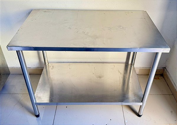 Bancada de Inox com Prateleira Inferior Lisa 100z60x80cm [Usada]