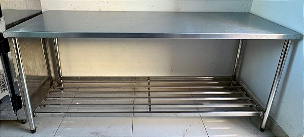 Bancada de Inox com Prateleira Inferior Gradeada 2m x 80cm x 90cm [Usada] *Reforçada