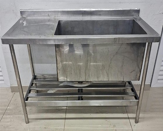 Pia/Bancada de Inox com Cuba Profunda 70x45x40 Lado Direito 1.15m x 60cm x 85cm +10cm Com Prateleira Inferior Gradeada [Usada]