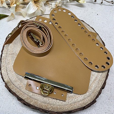 Kit Quadrado Couro 14x14cm Caramelo Escuro & Dourado